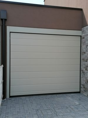 foto 1 gallery portoni da garage aga serramenti