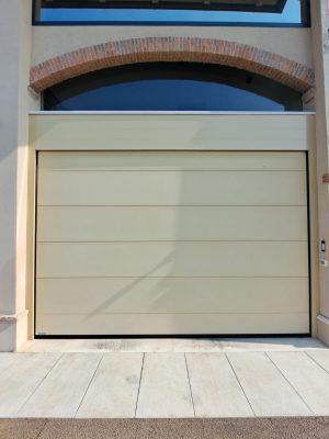 foto 4 gallery portoni da garage aga serramenti